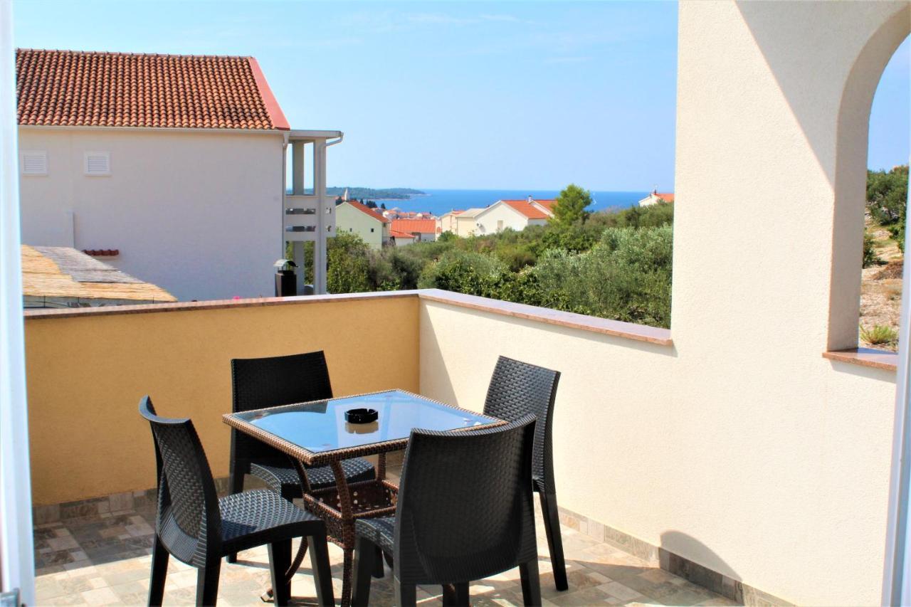 Apartment Jure Primošten Стая снимка