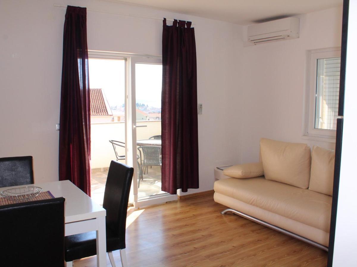 Apartment Jure Primošten Екстериор снимка