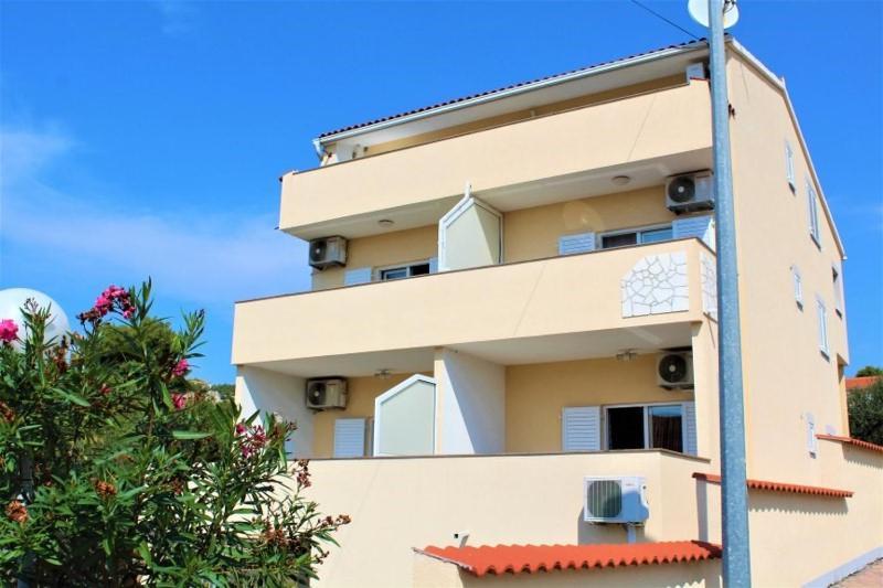 Apartment Jure Primošten Екстериор снимка