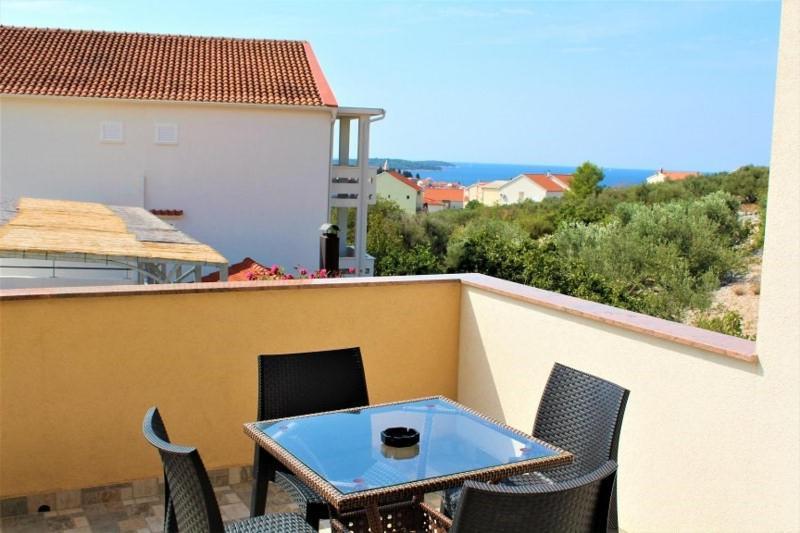 Apartment Jure Primošten Екстериор снимка